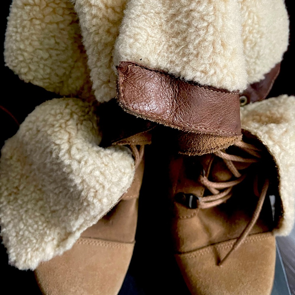 UGG Women’s Boot